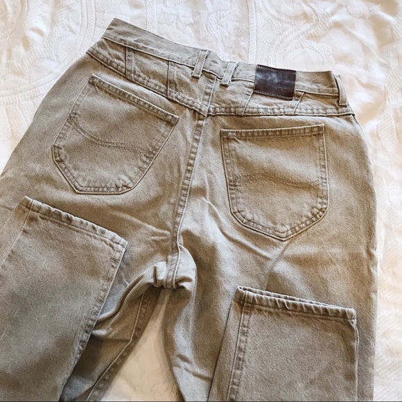 Vintage | 90’s Lee High Waisted Mom Jeans Beige - Picture 1 of 4